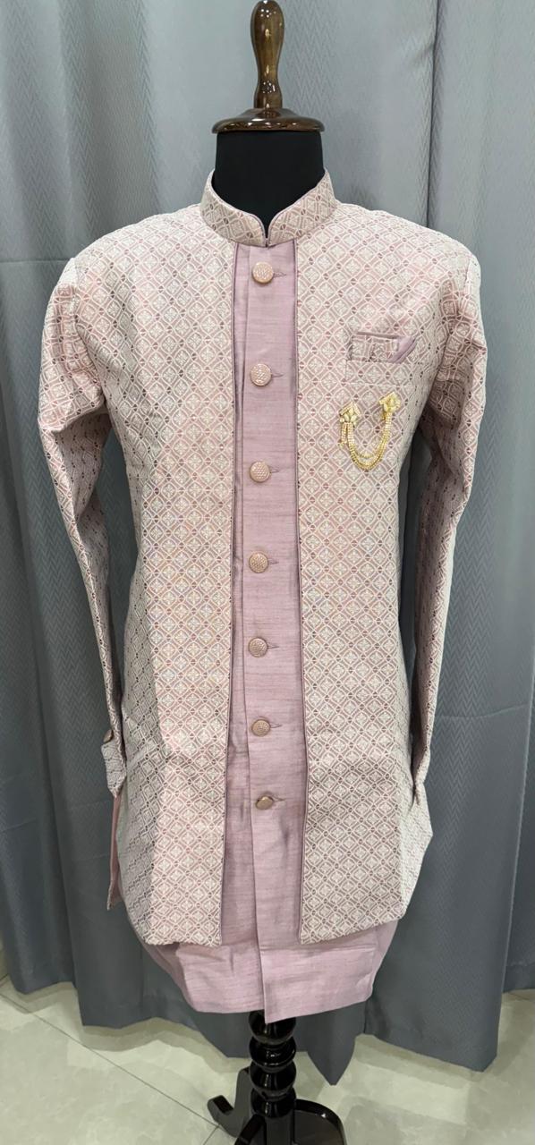 Traditional outfit on a mannequin against a plain background